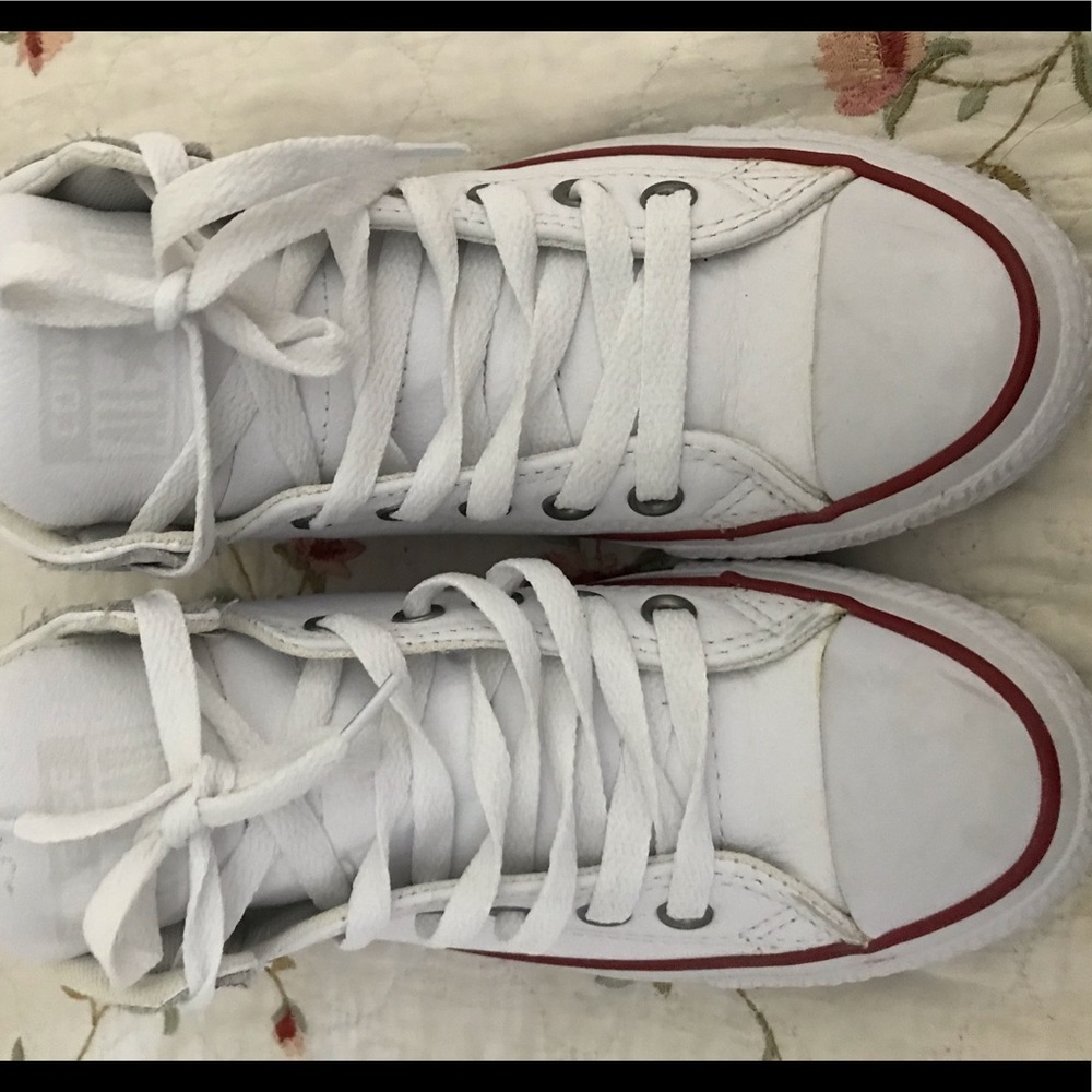 Converse - Picture 2 of 7